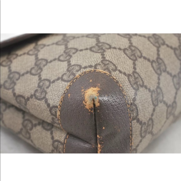 Gucci Authentic Crossbody Shoulder Handbag - Picture 12 of 12